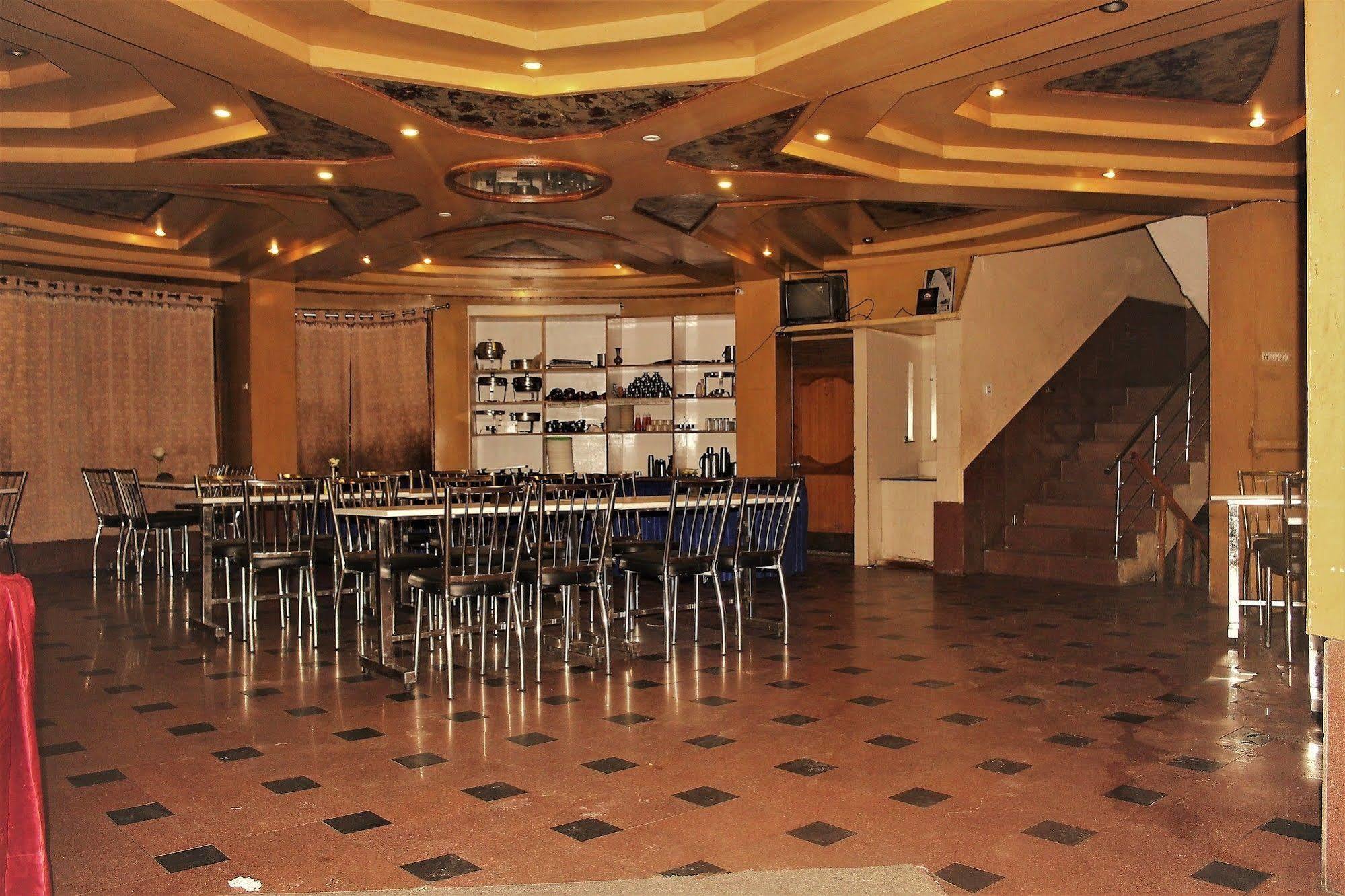 Hilltone Resorts & Spa Manāli Extérieur photo